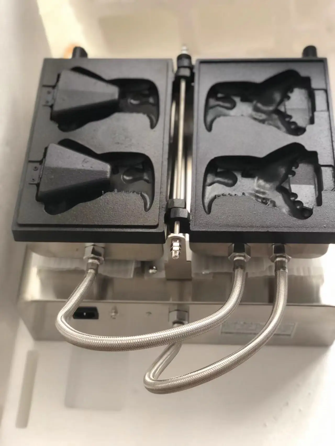 "2023 New Design Crocodile Shape Ice Cream Taiyaki Waffle Machine Open Mouth Waffles Cake Maker