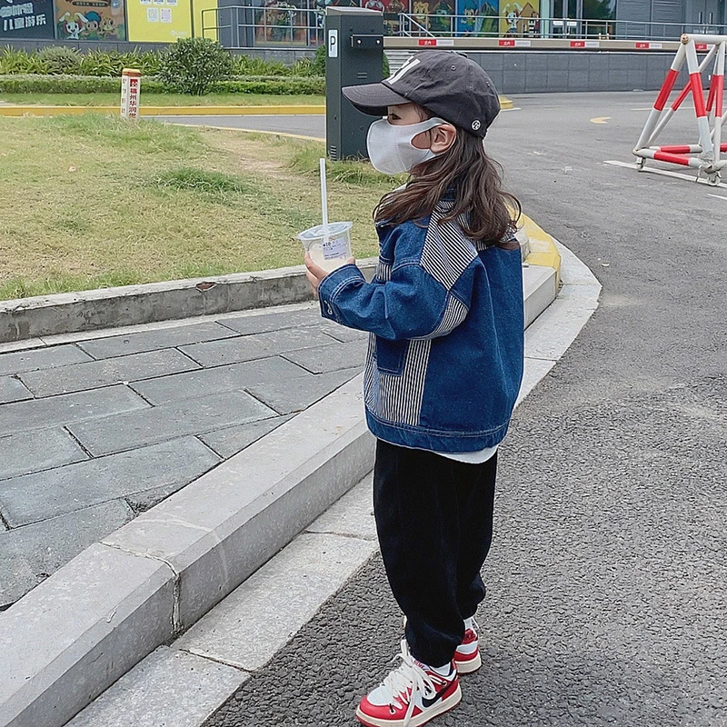 

Children's denim jacket 2022 autumn and winter new children's clothing Korean version boys and girls clothes handsome baby tops