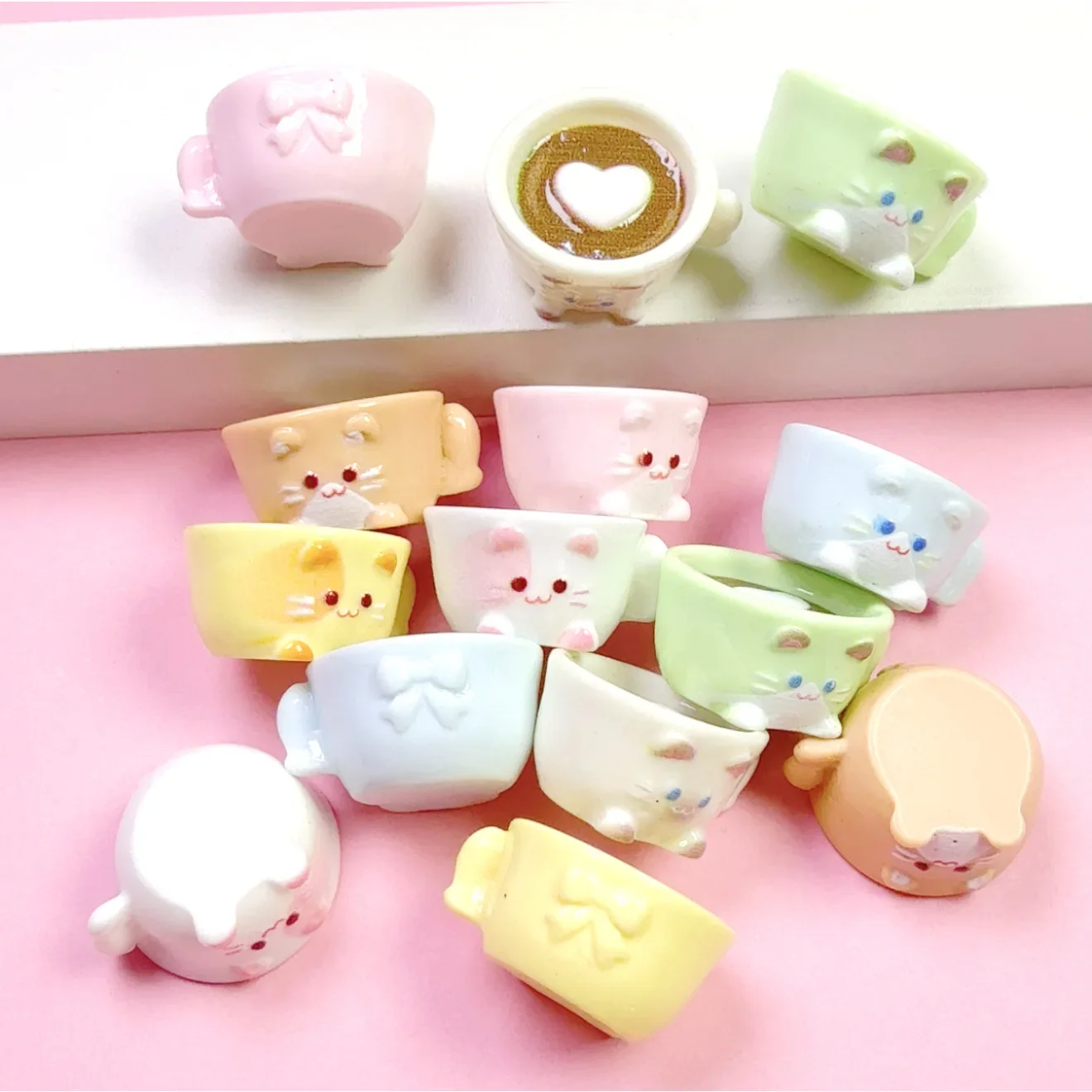 Фото Миниатюрные 3D-фигурки кошек из смолы DIY (сделай сам) с плоским основанием для скрапбукинга, изготовления украшений, чехлов для телефонов, шармов для Crocs, магнитов на холодильник №3