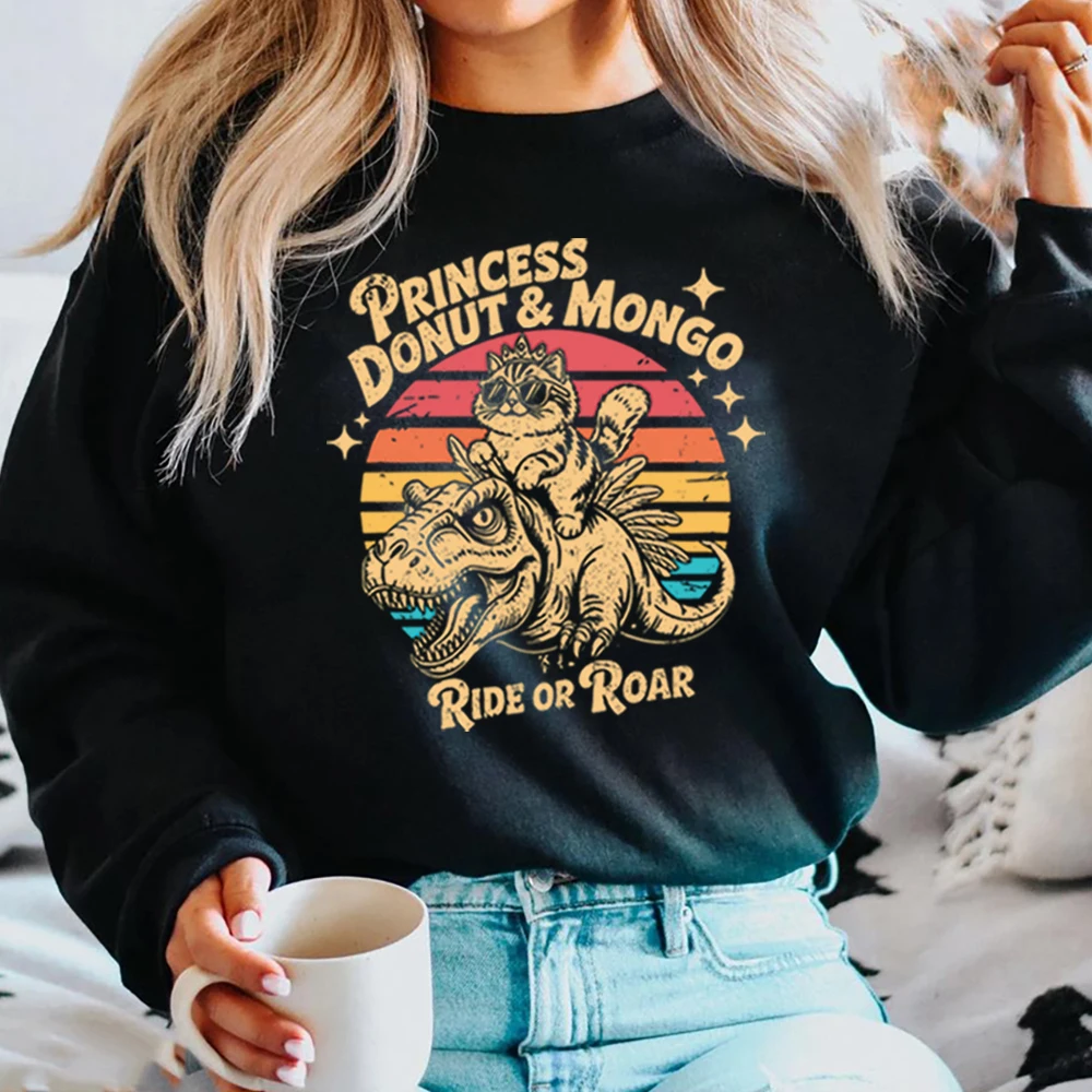 Фото Свитшот Princess Donut & Mongo, футболка Dungeon Crawler Carl, модная одежда для гиков, мерч для любителей научно-фантастической литературы, забавные топы Donu Mongo №1