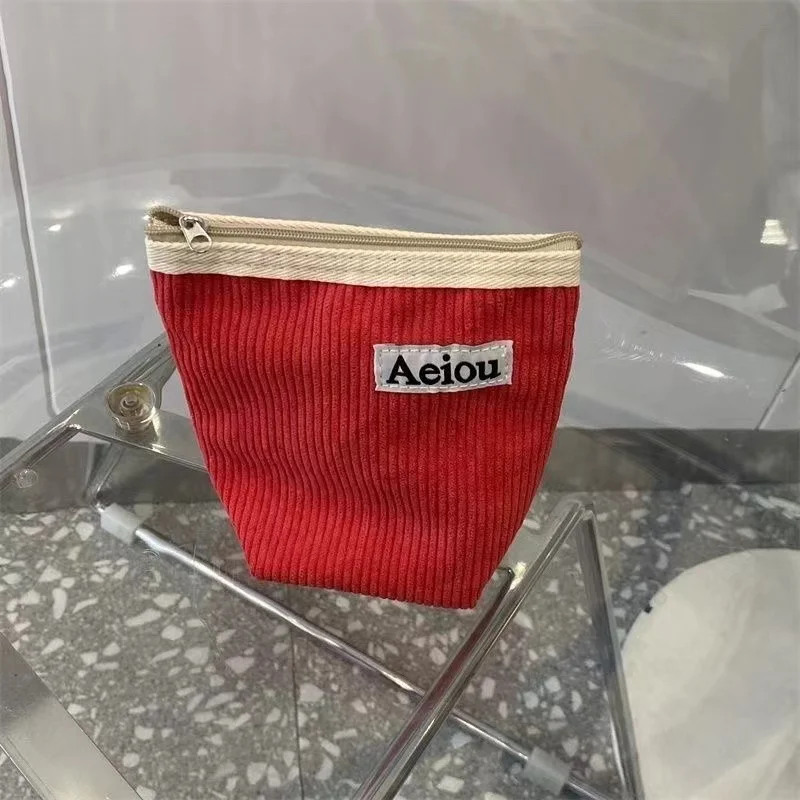 Рисунок 3 - Корейская сумка для хранения Aeiou