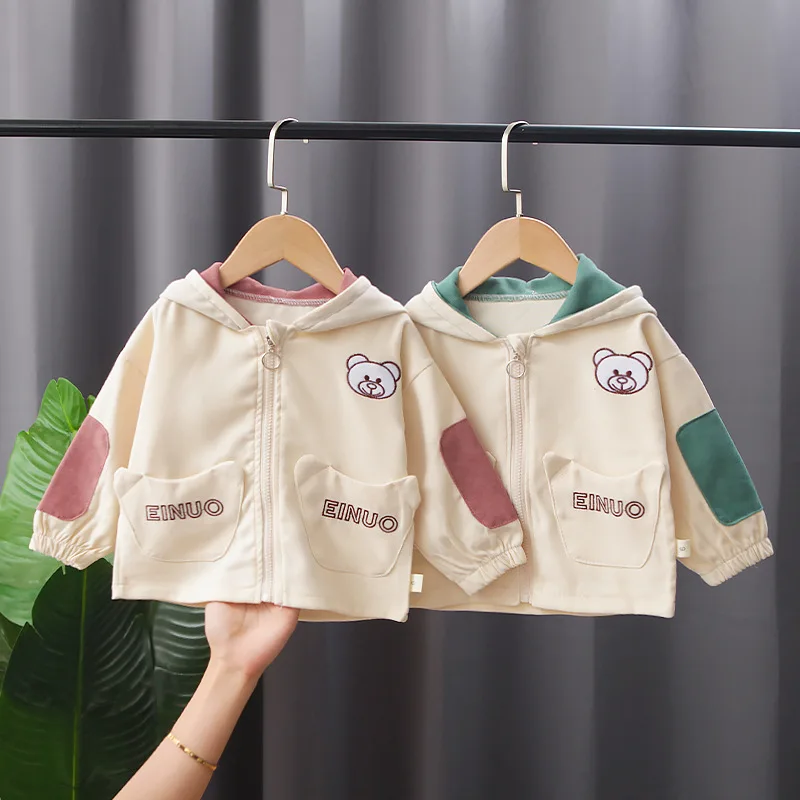 

Весенняя куртка с капюшоном для мальчиков и девочек, повседневный тренчкот с изображением медведя, верхняя одежда для детей, 2022