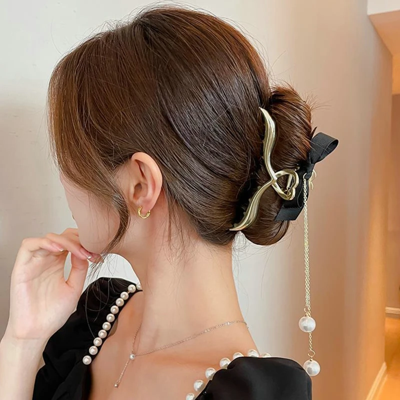 

2022 Women Elegant Gold Hollow Geometric Metal Hair Claw Vintage Hair Clips Headband Solid Hairpin Fashion Hair Accessories
