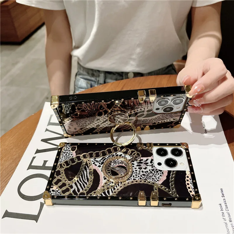 

New, Trendy Baroque Style Gold Chain Leopard Print Phone Case For iPhone 14 13 12 11Pro Max X XR 7/8Plus 6Plus Ring Phone Case!