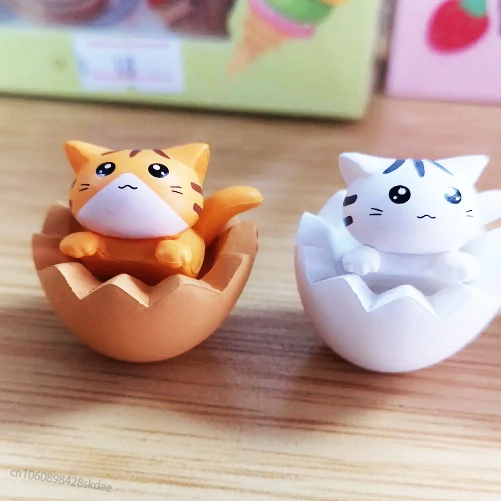 Мини-статуэтка котенка с орнаментом