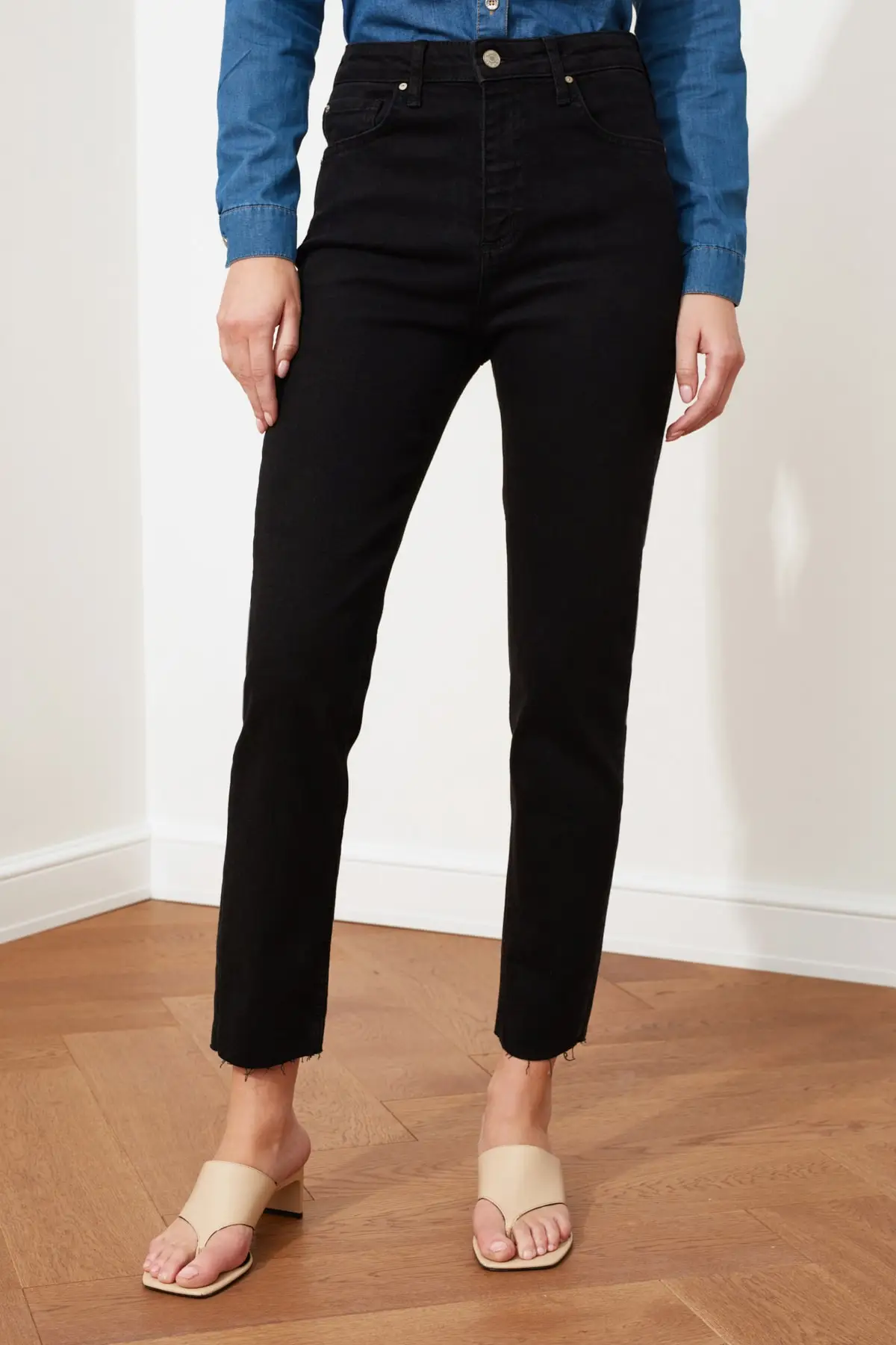 

Black High Waist Slim Jean Mom Women Jeans 2021