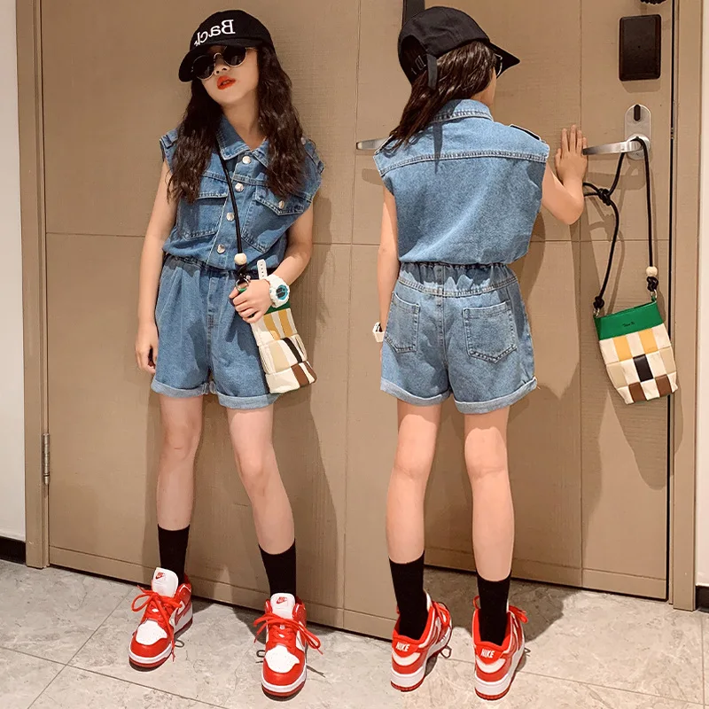 

Simple trendy girls sleeveless denim shirt shorts two-piece suit 2022 summer new fashion trend