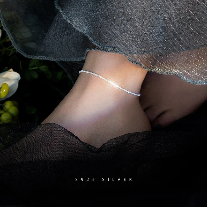 Женский блестящий браслет из серебра 925 пробы на лодыжках
