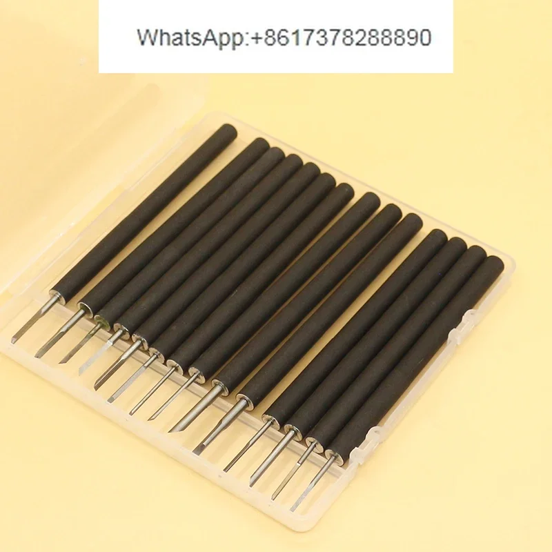 Набор из 14 ножей для резьбы по дереву