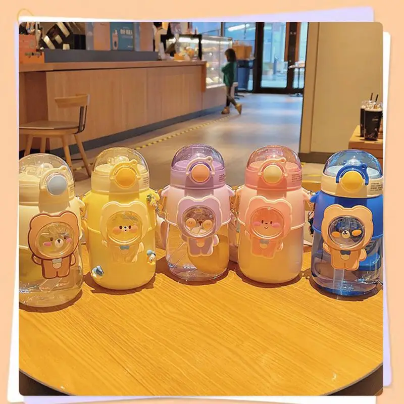 

720ml Cute Children Water Cup Girls Summer Large-capacity Water Bottle Anti-fall Convenient Student Straw Drinking Tools Kettle