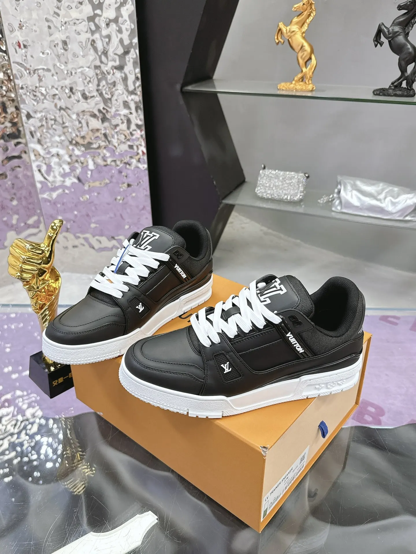 кроссовки в стиле LOUIS VUITTON copy 1:1 Модный удобный и универсальный