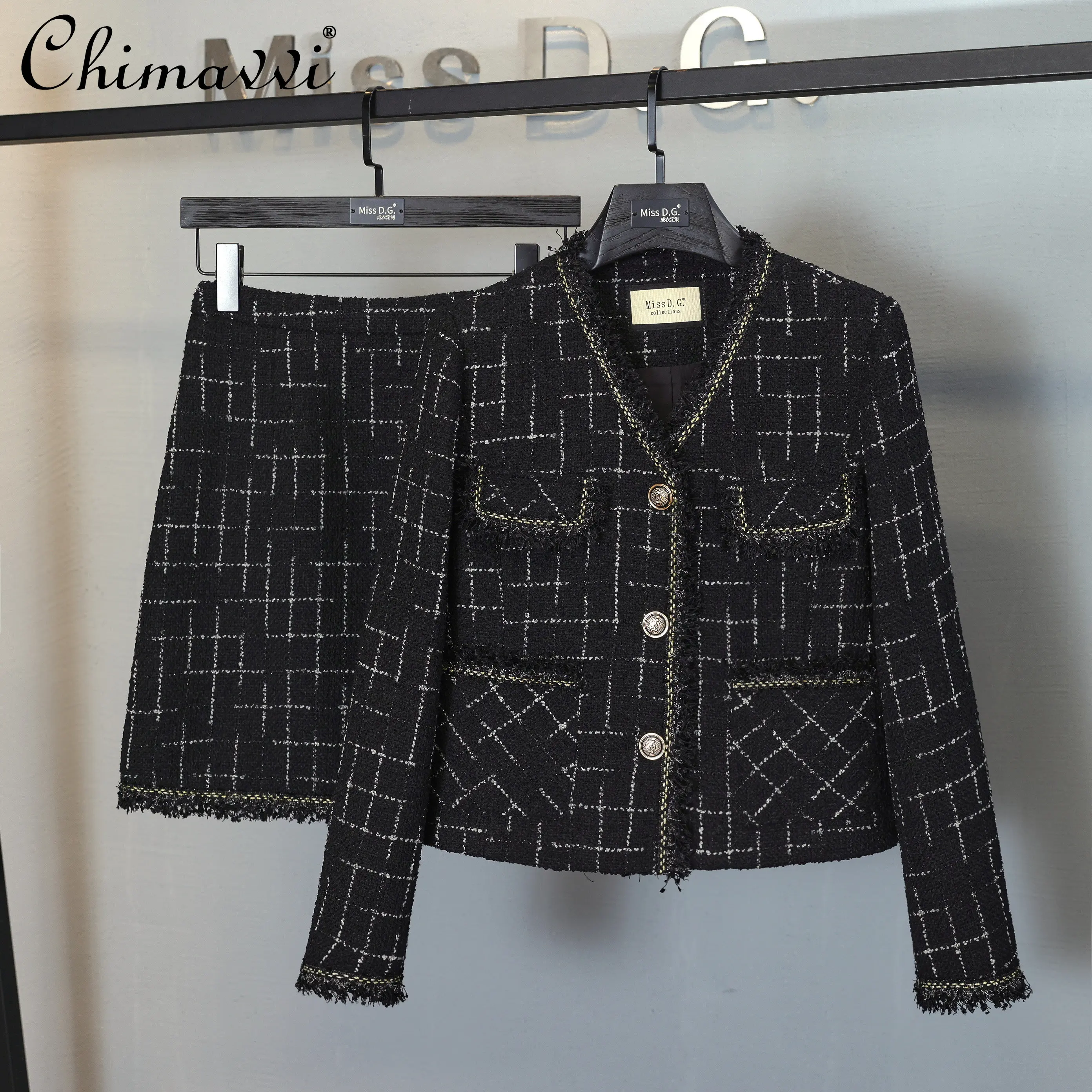 

Женский костюм высокого качества, Новинка осени 2022, модное клетчатое короткое пальто с асимметричной строчкой, облегающая юбка, элегантный ...