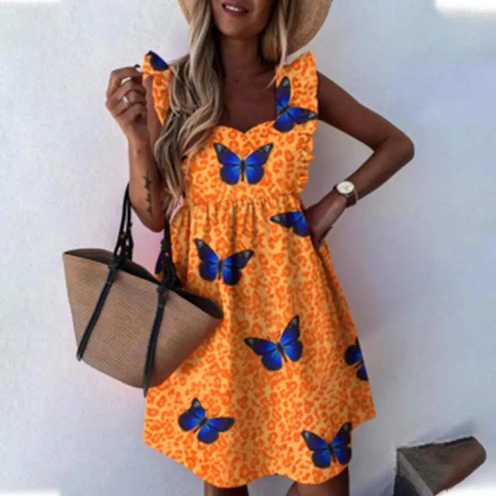 

Привлекательный женский сарафан без рукавов с квадратным вырезом и широким подолом для вечерние