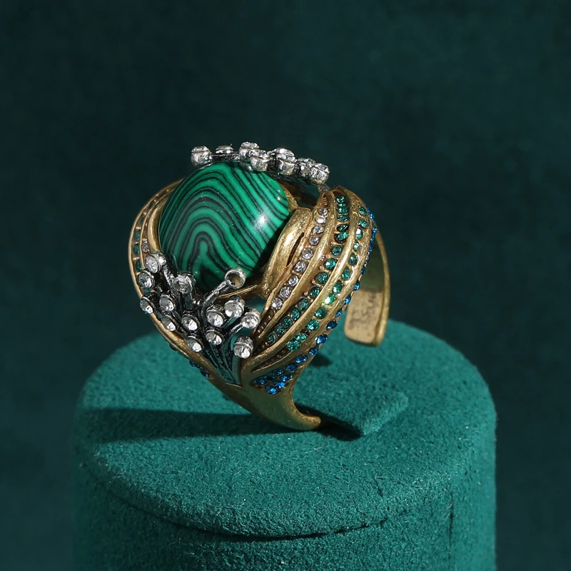 Фото Vintage Wedding Rings for Women Round Blue Natural Oval Green Crystal Horse Eye Shape Glass Retro Pattern Gold Color Jewelry №4