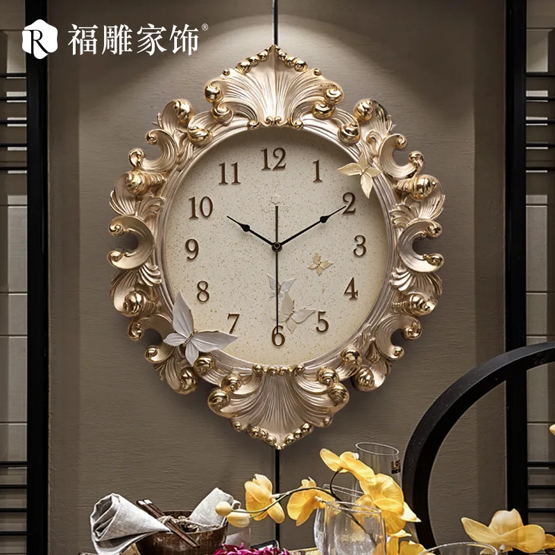 

European-style wall clock living room clock creative modern minimalist home retro light luxury restaurant mute clock