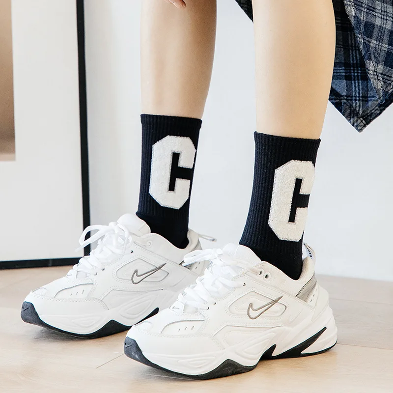 Boneless Hand Stitched Head Color Big Letter Socks Women Autumn and Winter New Tube Cotton Lovers Net Red Tide |