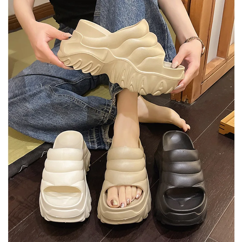 Летние женские шлепанцы на очень высоком каблуке 10 см толстой подошве туфли с