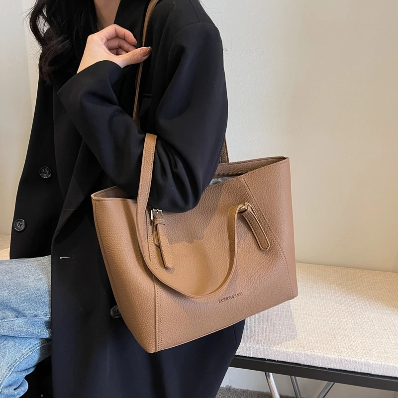 

New Fashion Women Lady High Quality PU Leather Luxury Design Handbag Satchel Totes Shoulder Bag Party Dinner Purse Underarm Bag