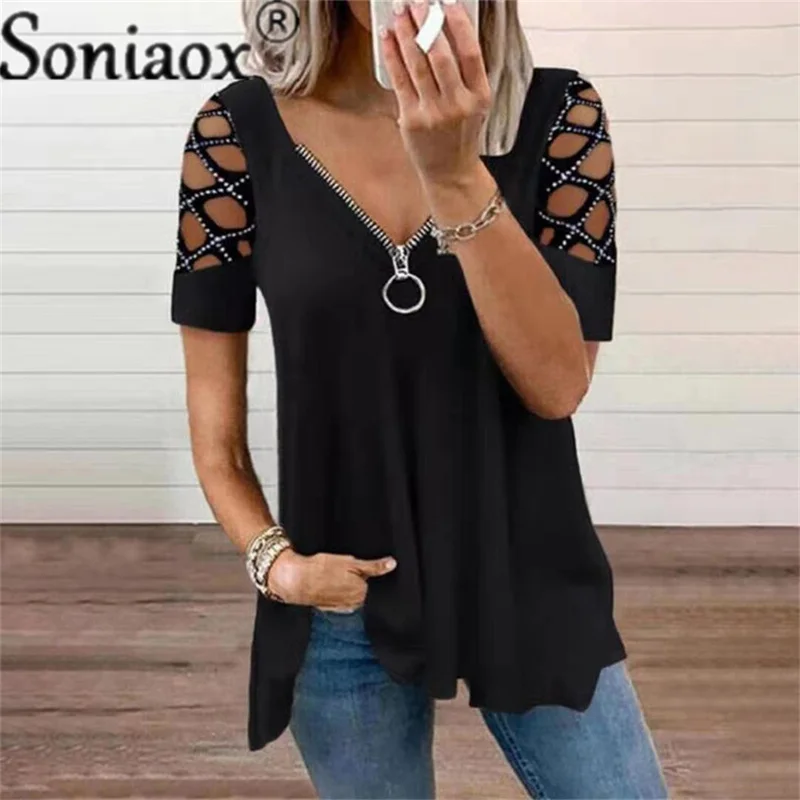 Купи 2022 Summer Women Zipper V Neck Solid Color Hot Drilling Top Casual Loose Sexy Hollow Out Short Sleeve Pullover T Shirt Tops за 584 рублей в магазине AliExpress