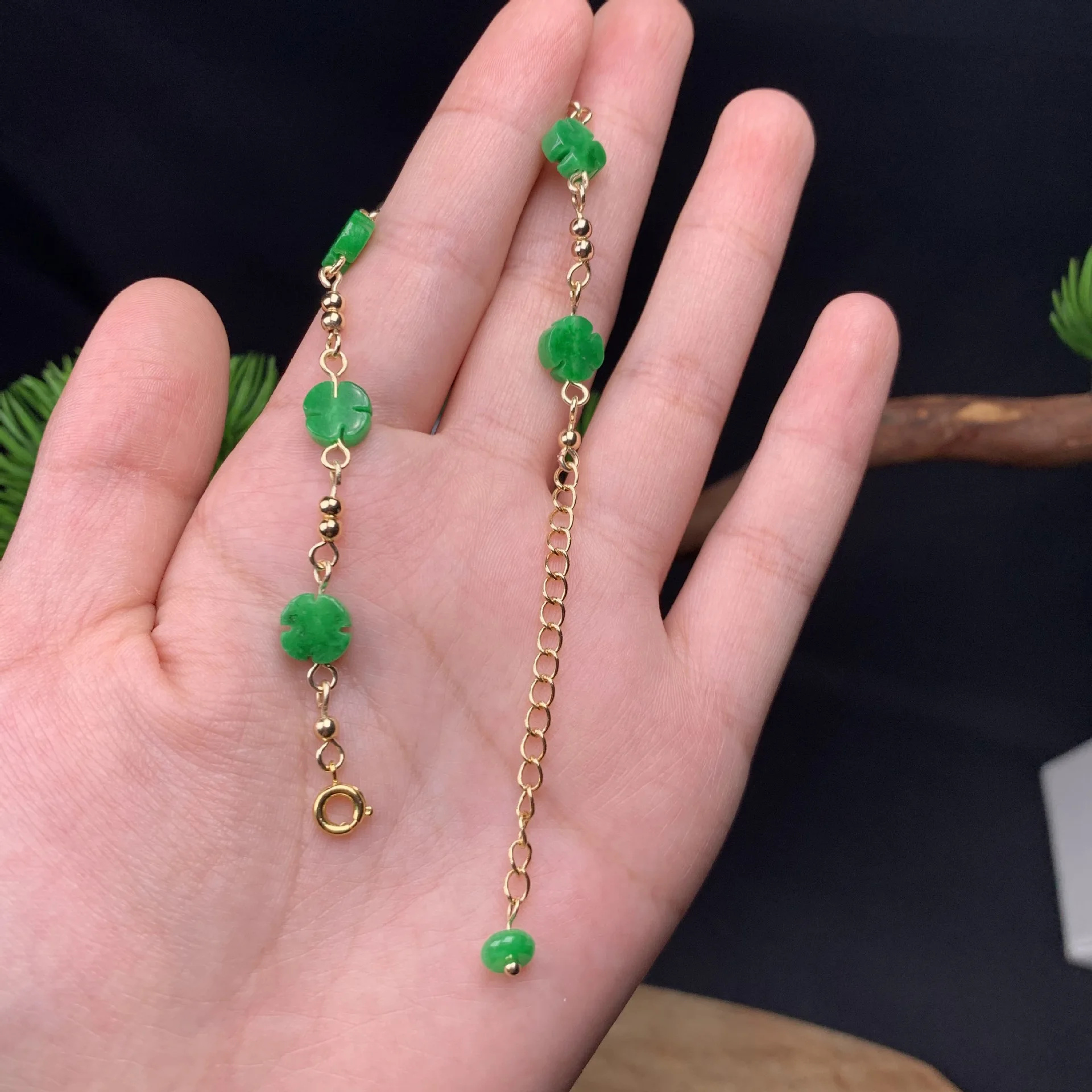 

Женские браслеты из серебра 925 пробы с зеленым нефритовым клевером