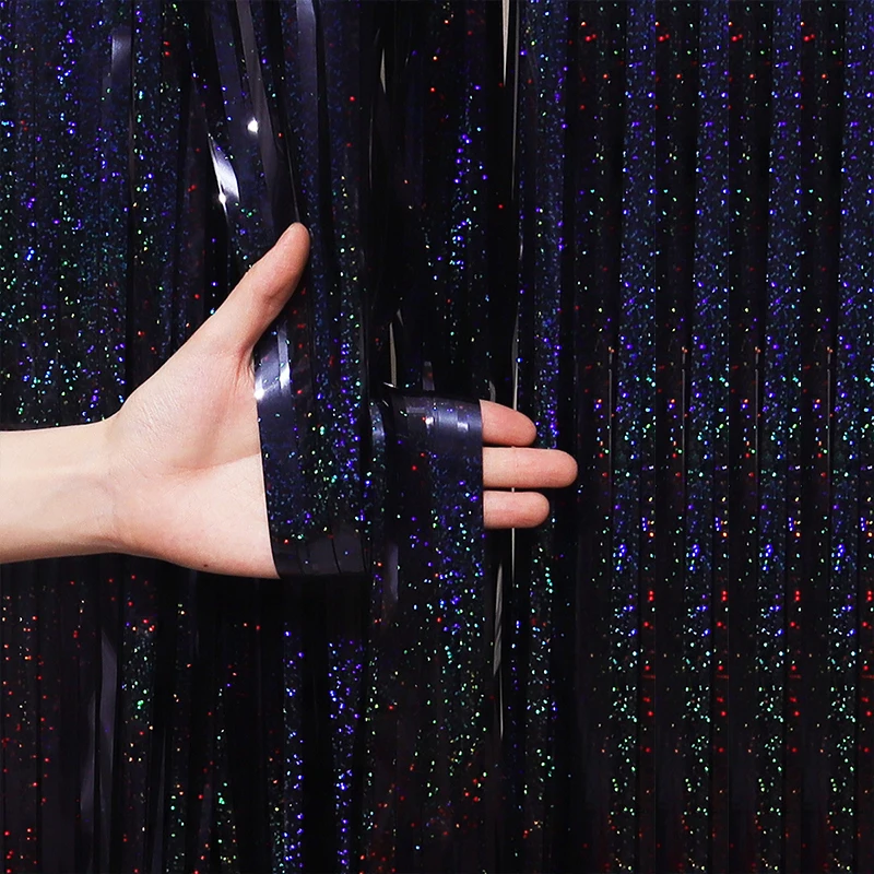 

Фольговая фотозона для свадьбы