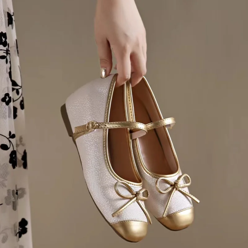 Туфли женские на низком каблуке модная обувь в Корейском стиле балетное платье с