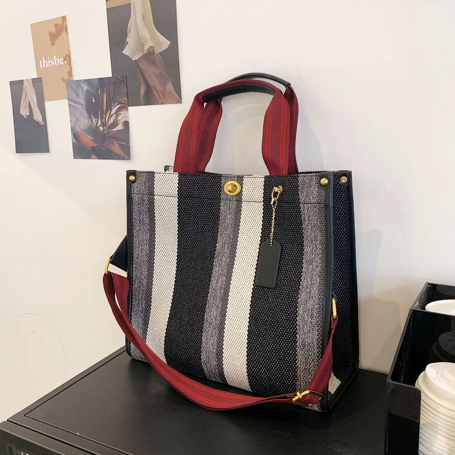 Large Tote Bag Casual Stripe Canvas Handbag For Women Wide Shoulder Strap Bag Female 2022 Trendy Texture Shoulder Bag Commuter