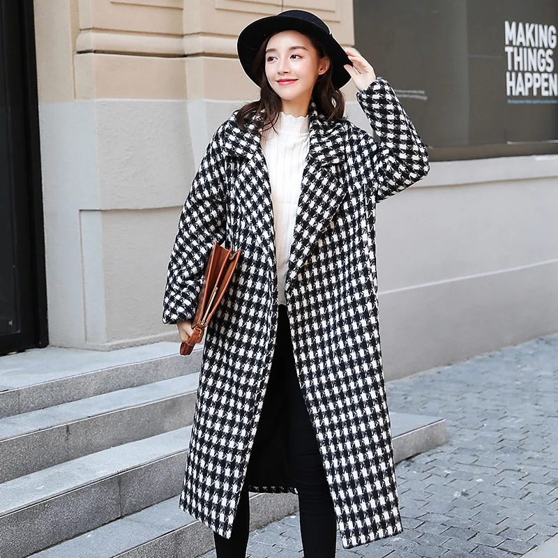 

2022 Autumn And Winter New Korean Version Black And White Houndstooth Plaid Loose Thickened Medium And Long Woolen Coat Women
