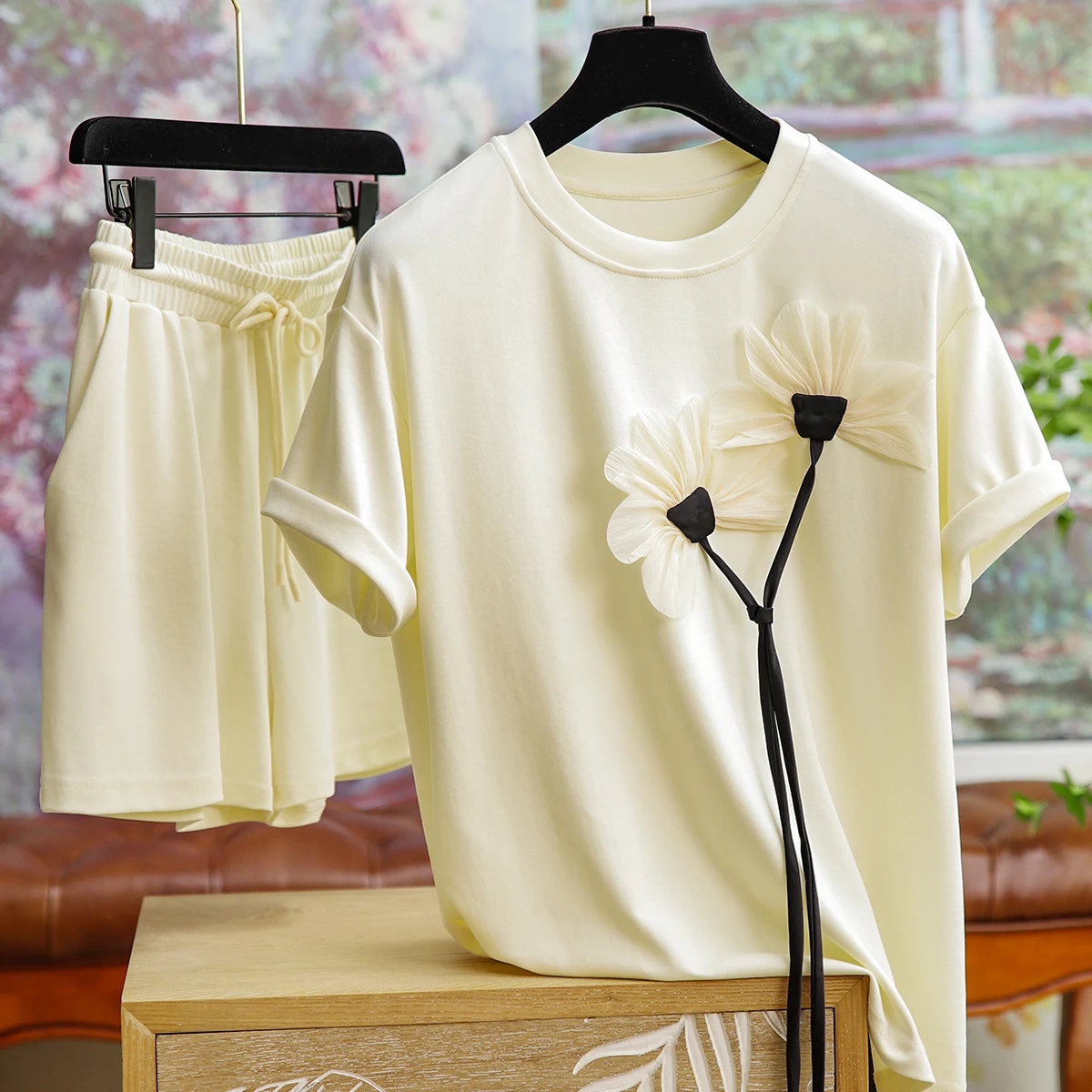 

Temperament Age-defying Thin Drop-shoulder Sleeve Floral Casual Suit Female Elegant 2023 Summer New Slim Casual Women Clothing