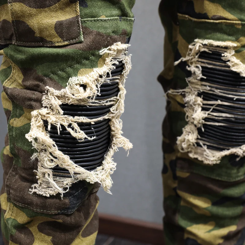 Street Fashion Men Jeans Camouflage Elastic Slim Ripped Jeans Men Big Pocket Designer Leather Patched Hip Hop Brand Pants Hombre