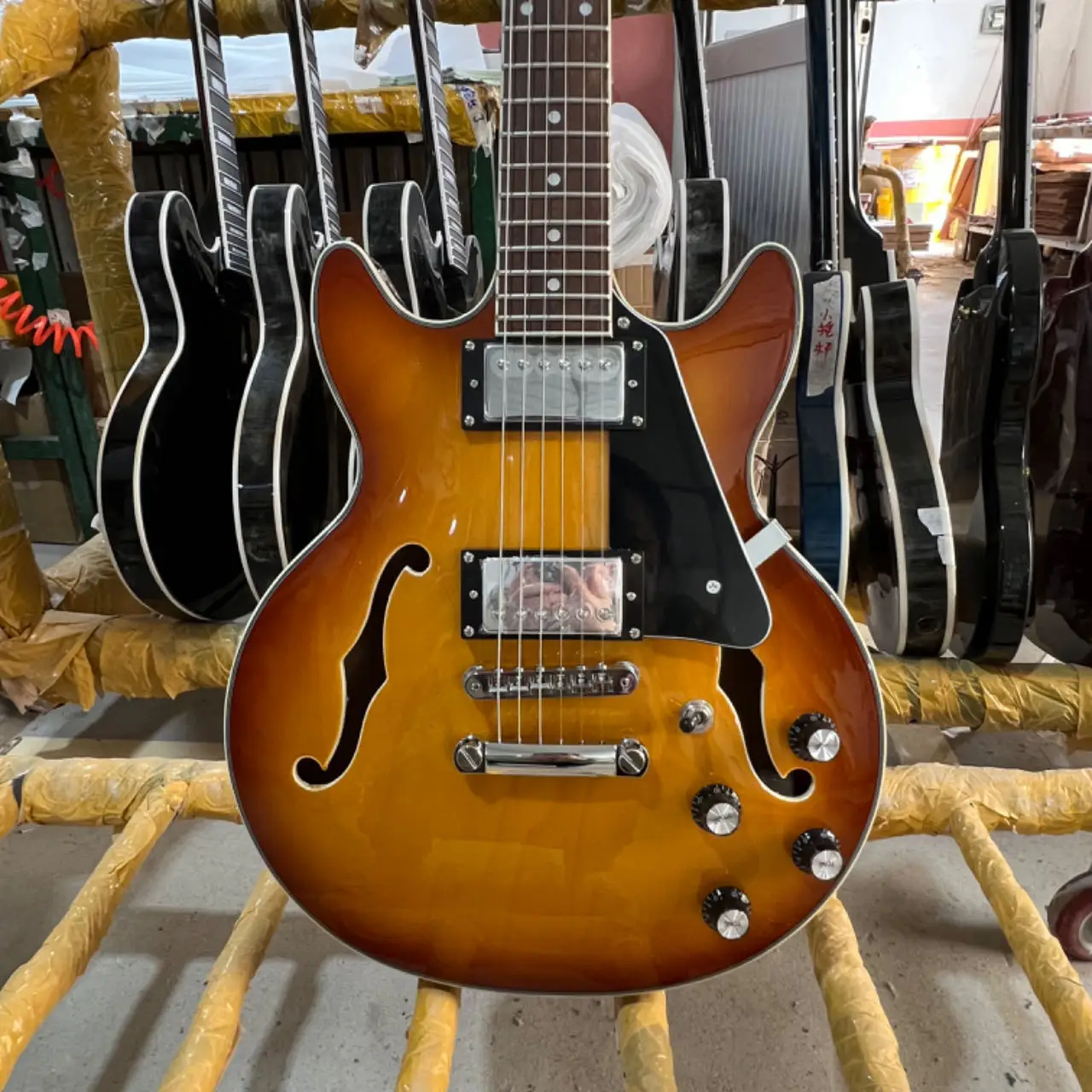 

ES 339 ELectric Guitar Semi Hollow Body Tune-O-Matic Bridge Lemon Sunburst Color High Quality Guitarra Free Shipping