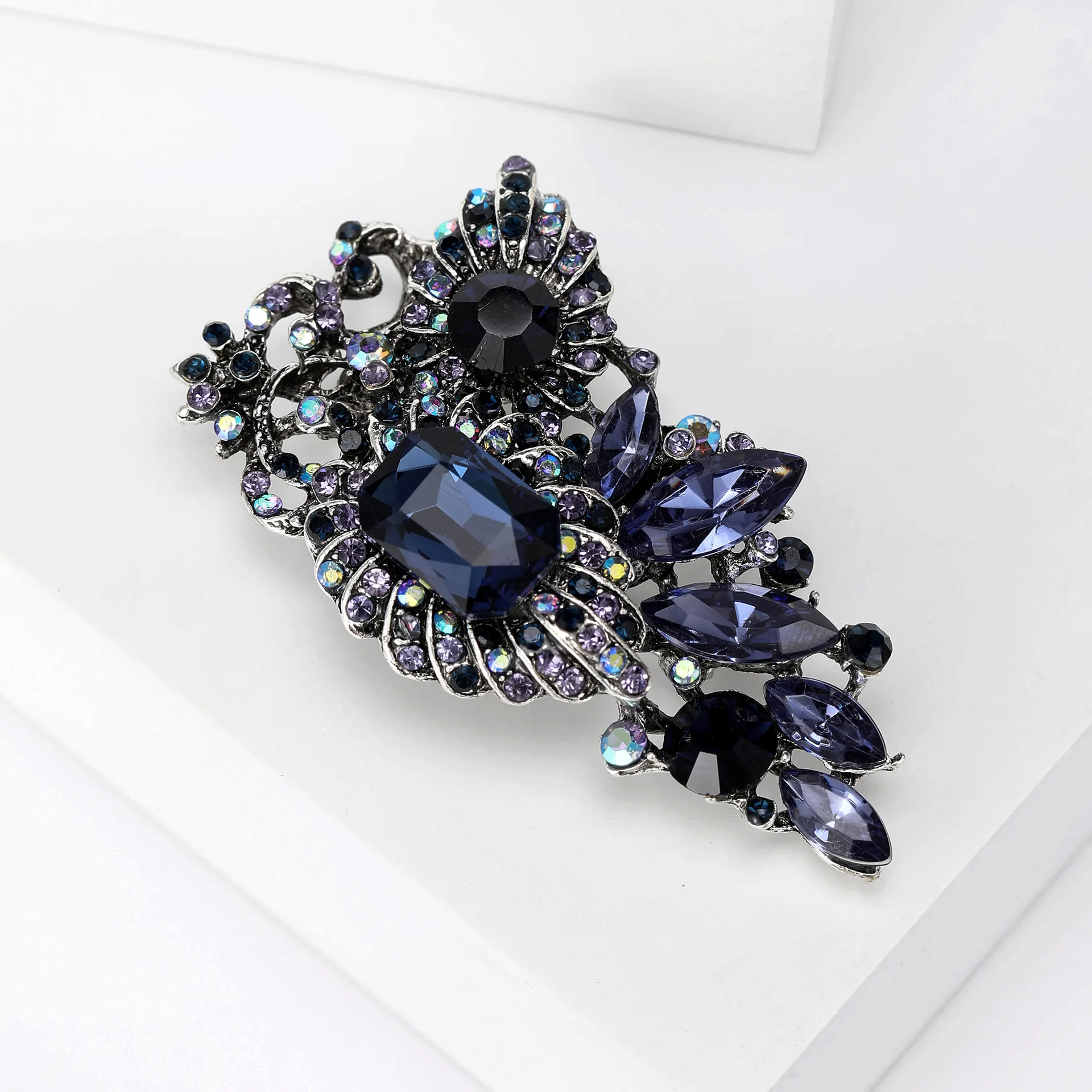 Женская Цветная брошь в виде знака