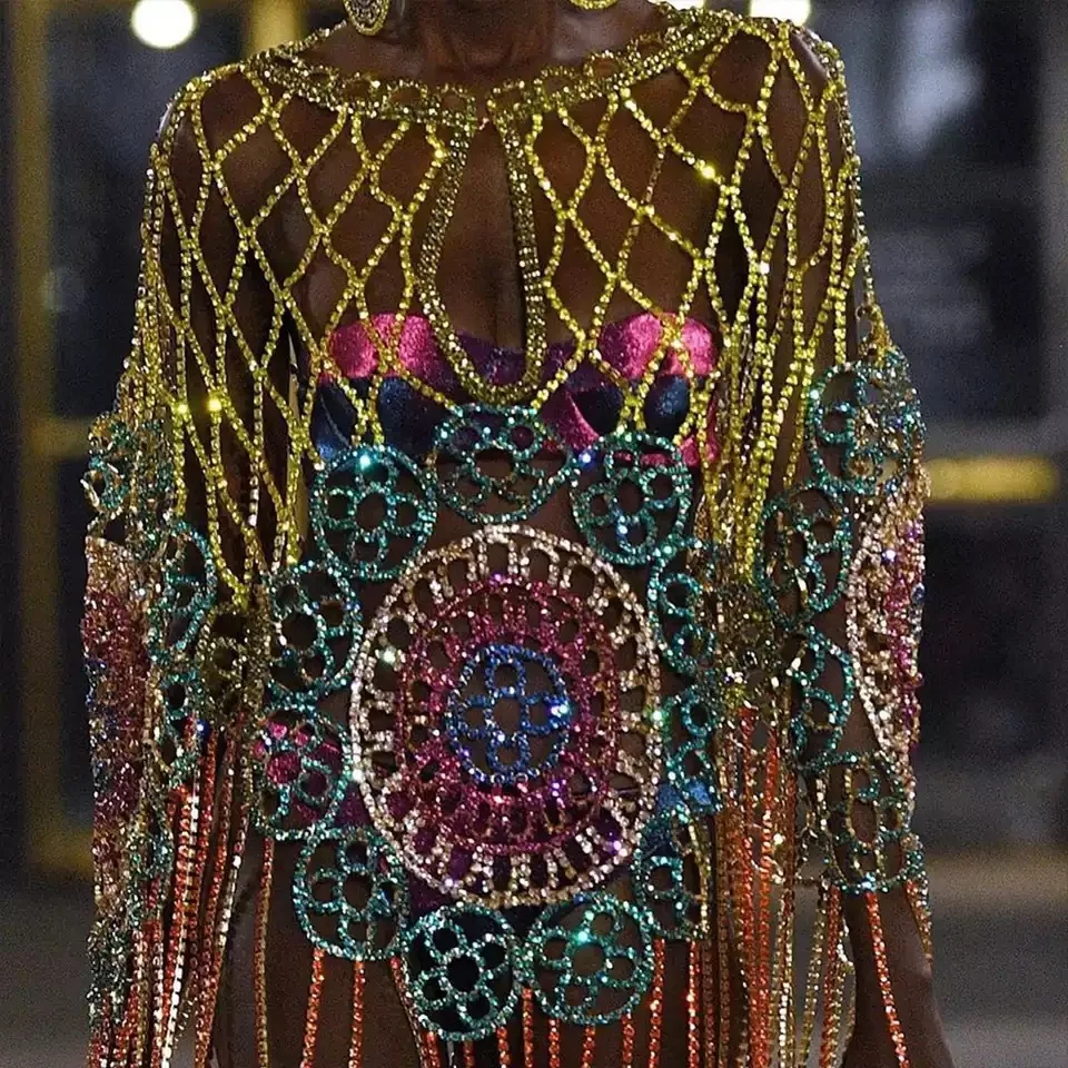 Рисунок 2 - Сексуальное ослепительное женское