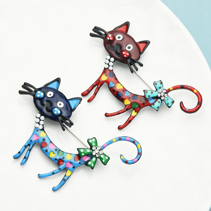 

5PCS Wuli&baby Lovely Cat Brooches 2-color Enamel Pet Animal Party Casual Brooch Pins For Women Men Gifts