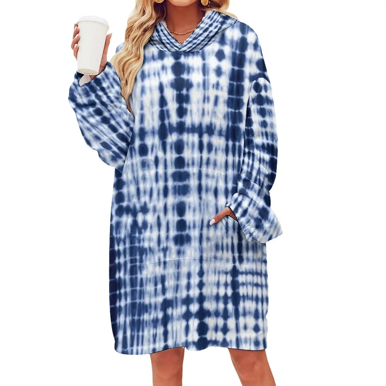 

Одеяло женское Фланелевое с абстрактным принтом и капюшоном