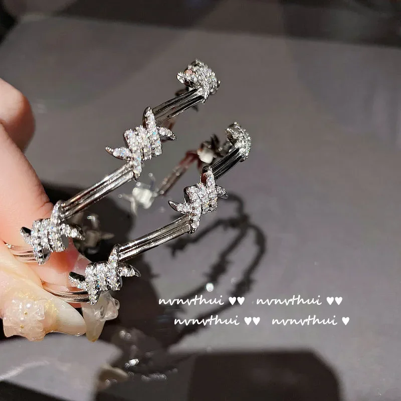 Браслет ShuBert с розой и цирконием в виде пчелы звездное небо фторид 18-каратное