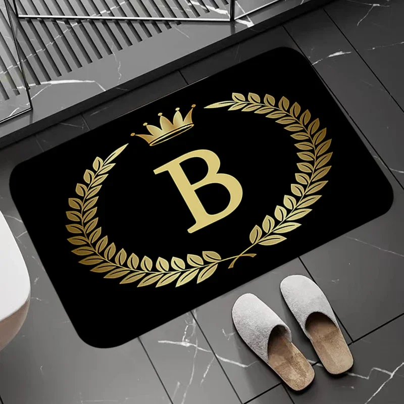 

Черные коврики с золотой короной и буквами