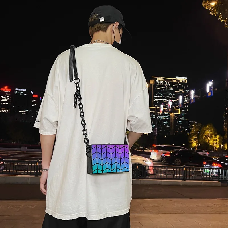 

2022 New Fashion Small Box Laser Geometry Lingge Shoulder Bag Men Crossbody Square Bags Pu Leather Sac Messenger Bag Women