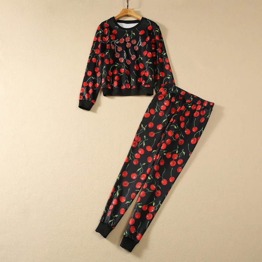 

Женская одежда в европейском и американском стиле, Новинка осени 2023, толстовка с длинным рукавом и принтом в виде вишни со стразами, модный костюм с девятыми брюками