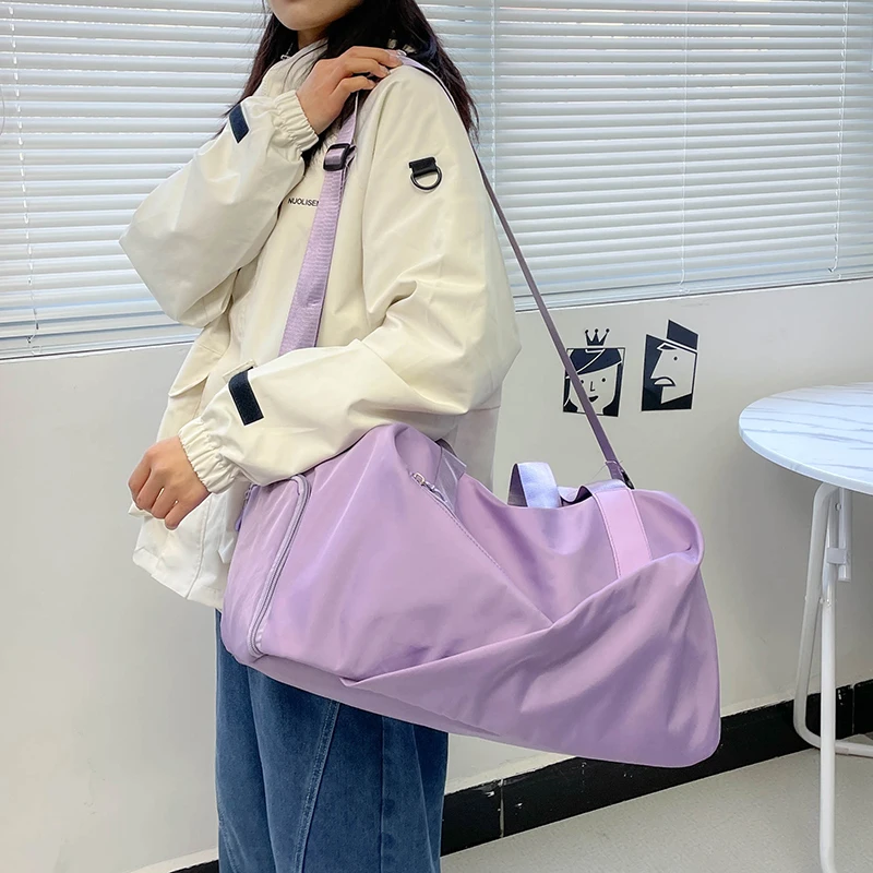 New Sports And Fitness Bag Cross-Slung Travel Bag Large Capacity Training Dry And Wet Separation Clothes Storage Handbag M617