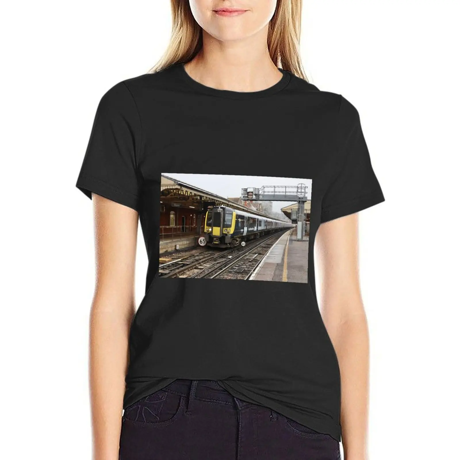 SWR 450100 Basingstoke декабрь 2022 футболка Летняя одежда с графикой в стиле хиппи Милая