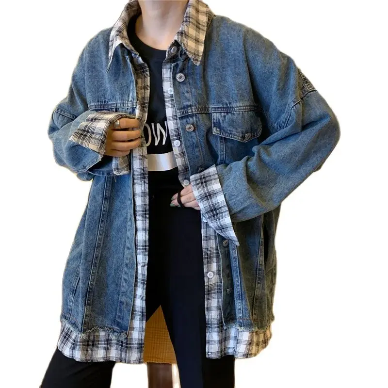 Женская джинсовая куртка демисезонная из денима с имитацией ветра модель A1461 на