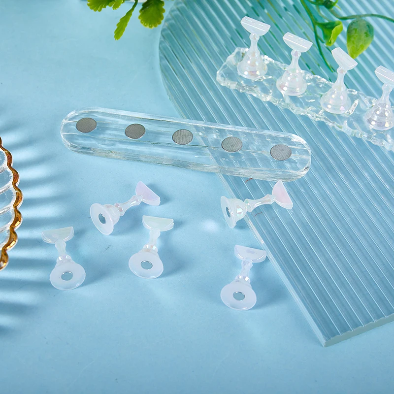 

Magnetic Nail Holder Acrylic Display Stand For False Nail Tips Gel Polish Showing Shelf Palettes Manicure Practice Tools Supply