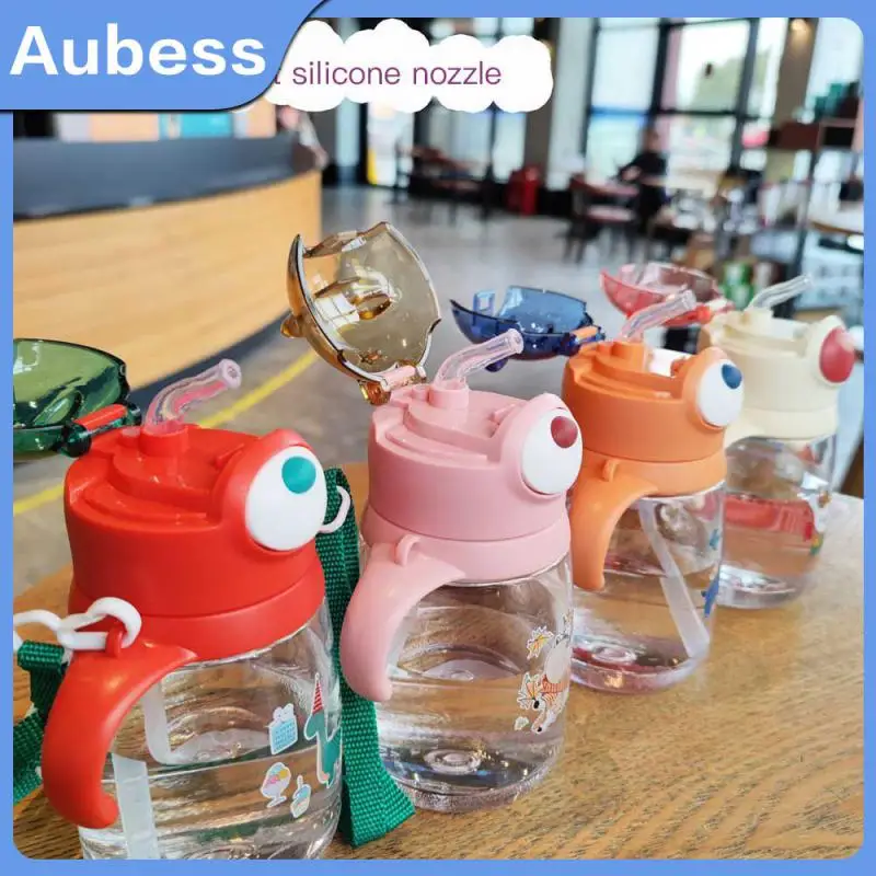 

12.7x15.7cm Cold Drinks Drinking Bottle Straws Carrying Cups Kindergarten Gifts Sports Straw Cup Water Bottles For Girls 450ml