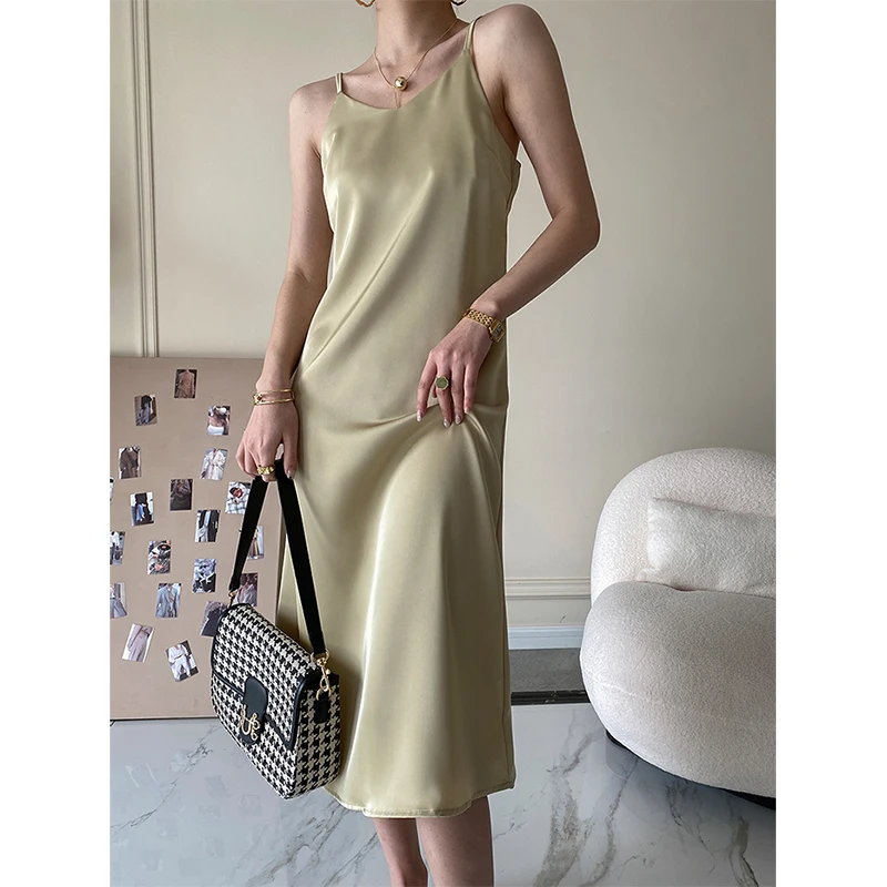 

Unireal 2022 Summer Women Satin Slip Dress Spaghetti Strap Basic Dresses Vintage Silk Sexy Party Dress