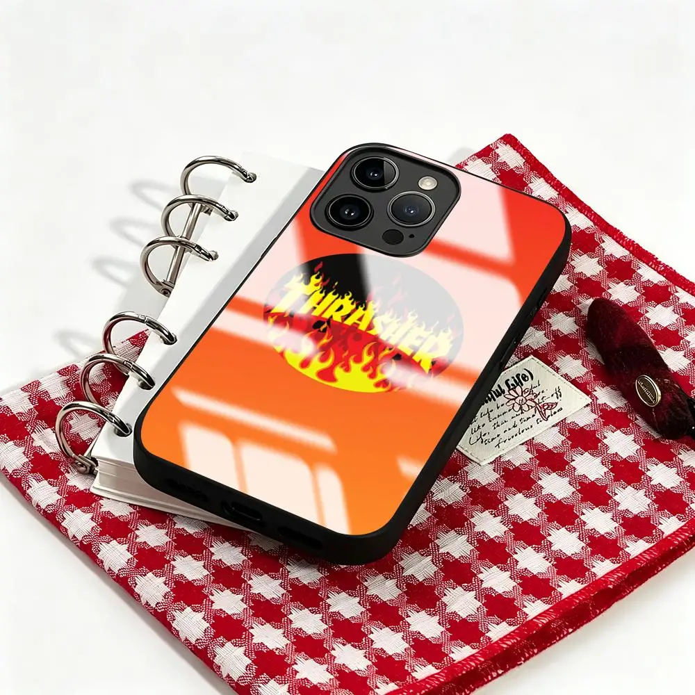 Фото Чехол для телефона Brand THRASHER для iPhone 17 16 15 14 13 12 11 X XR XS 8 Plus Mini Pro Max, стеклянный, магнитный №2