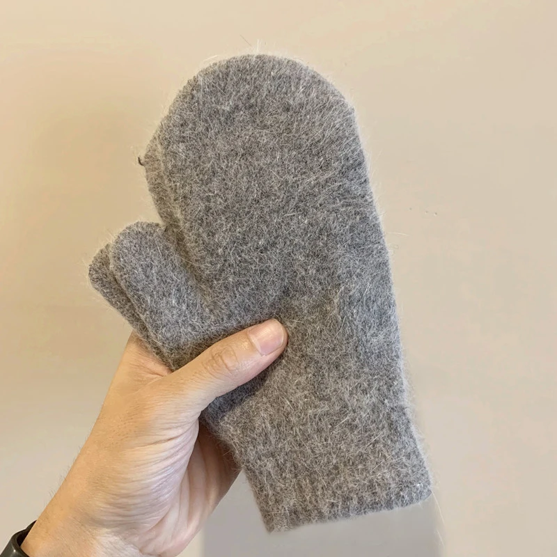 Рисунок 5 - Женские зимние теплые плюшевые перчатки