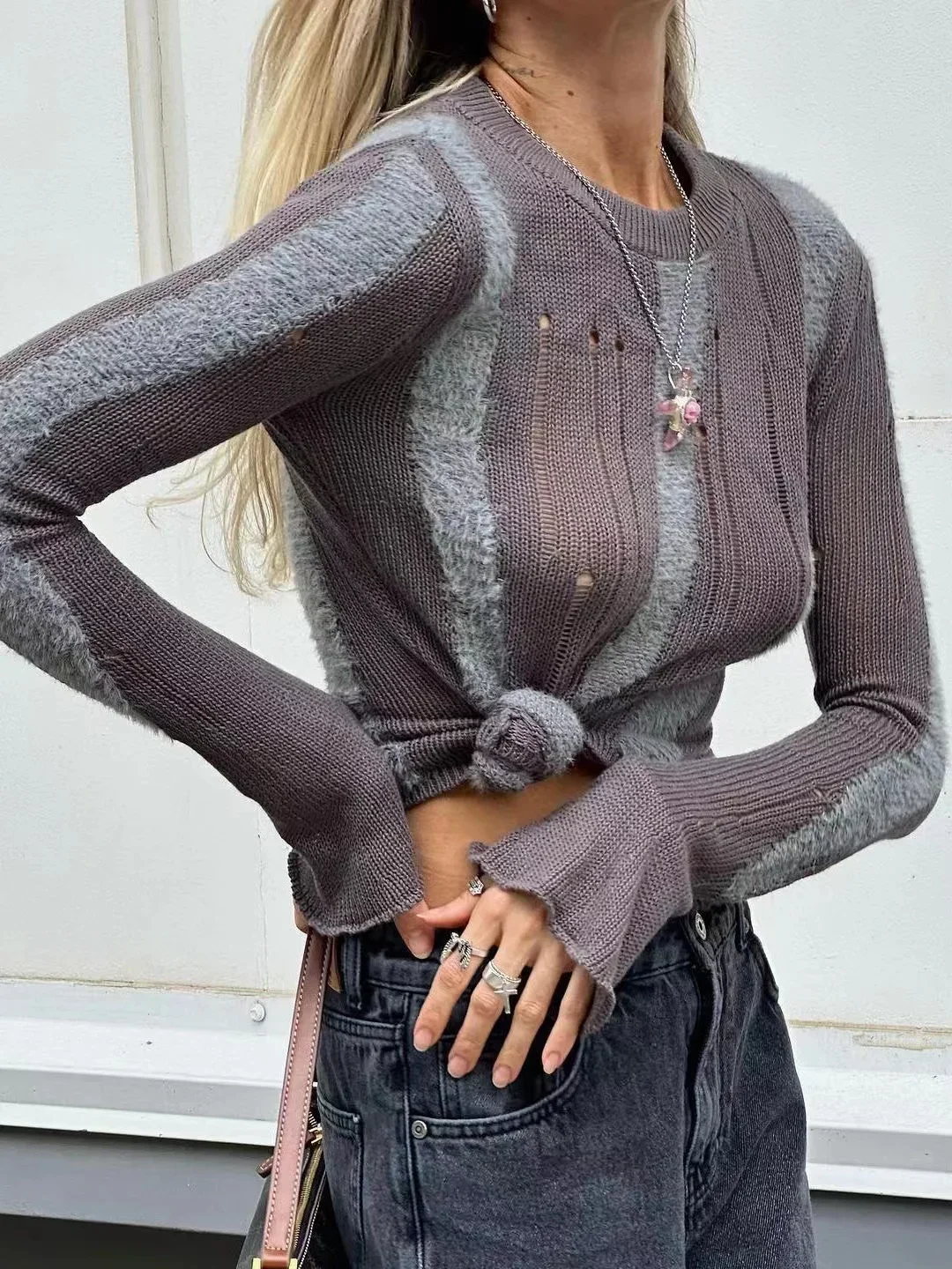 

2023 Autumn Fashion Knit Stripped O-neck Pullover For Women Winter Long Flare Sleeve Slim Fit Inner Sweater Fashion Streetwear