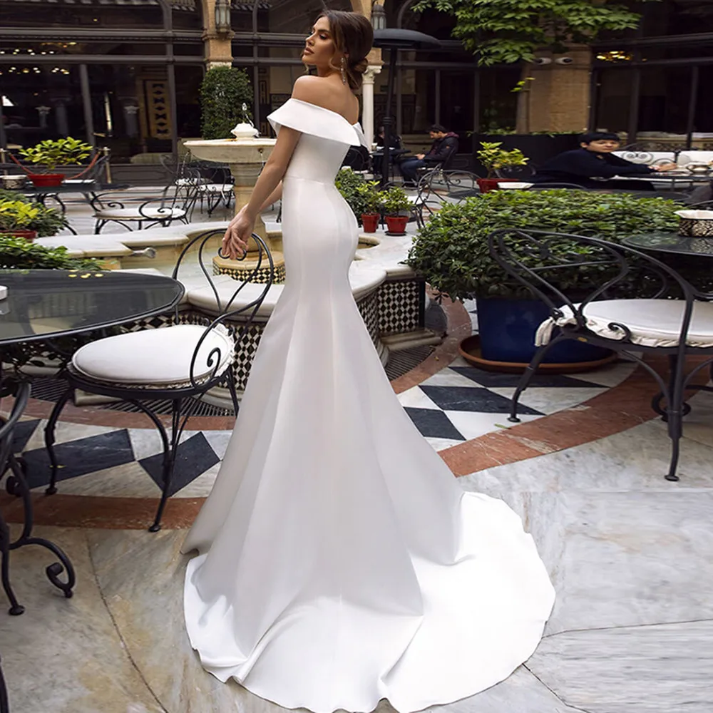 

Elegant Sleeveless Sweep Train Matte Satin Wedding Dress Mermaid Strapless Backless Deep V-Neck Wedding Bridal Gown