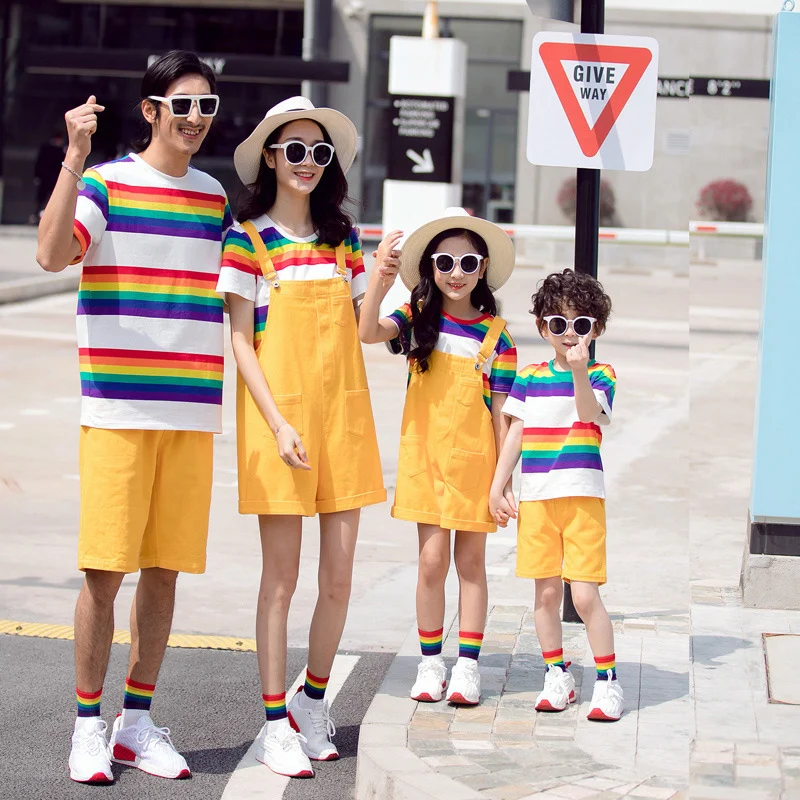 

2022 New Parent-Child Wear Spring And Summer Overalls Wings Mother And Daughter A Family Of Three Pure Cotton Overalls